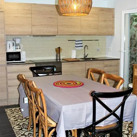Holiday home Casa Violeta